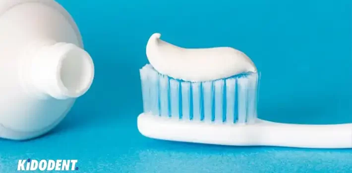 آنچه در خمیر دندان وجود دارد: مواد مفید و مضر